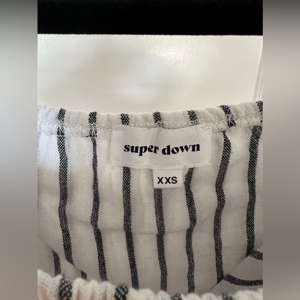 superdown (Revolve) - Rita Off Shoulder Top - Picture 7 of 7